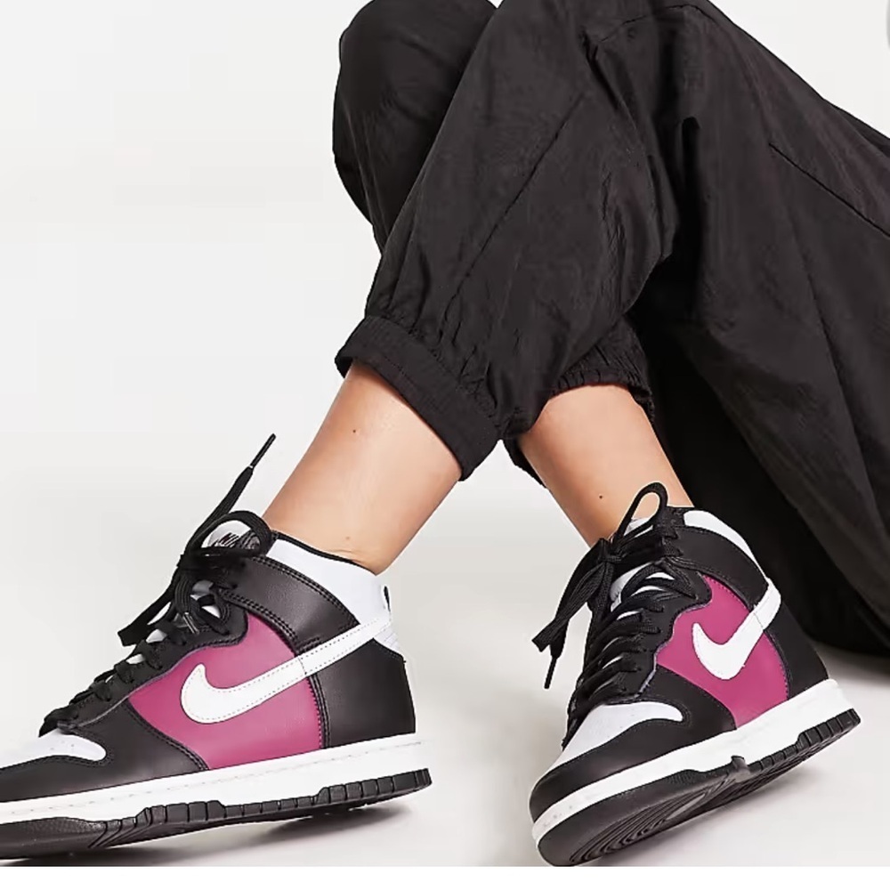 Nike WMNS Dunk High DD1869-005 Black Rosewood Pure Platinum Women's EUC Street